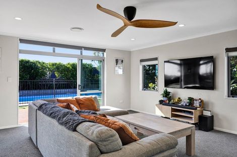 Photo of property in 9a Dolphin Parade, Bell Block, New Plymouth, 4312