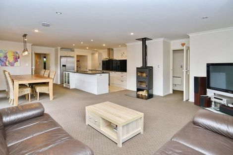 Photo of property in 22 Hawthorn Mews, Rangiora, 7400