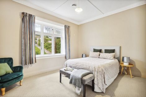 Photo of property in 13 Athol Place, Ravensbourne, Dunedin, 9022