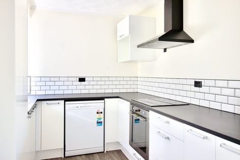 Photo of property in 1/64 Borich Road, Sunnyvale, Auckland, 0612