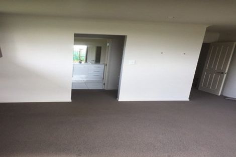 Photo of property in 24 Te Arai Point Road, Te Arai, Wellsford, 0975