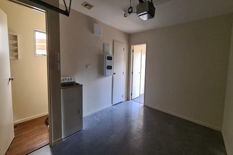 Photo of property in Lakeview Terrace, 20/14 Ambrico Place, New Lynn, Auckland, 0600