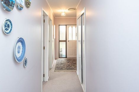 Photo of property in 3 Warwick Place, Springvale, Whanganui, 4501