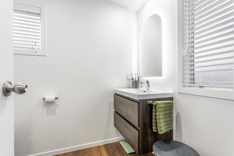 Photo of property in 1/29 Kemp Road, Massey, Auckland, 0614