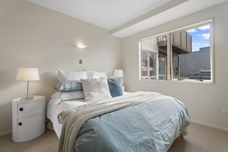 Photo of property in 14 Woodward Avenue, Mangere Bridge, Auckland, 2022