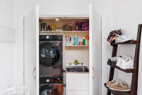 Photo of property in 60 Seddon Street, Takaro, Palmerston North, 4412