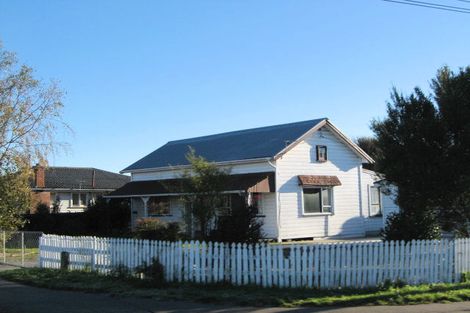 Photo of property in 2 Moffett Street, Islington, Christchurch, 8042