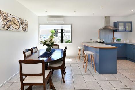 Photo of property in 40 Tiri Road, Manly, Whangaparaoa, 0930