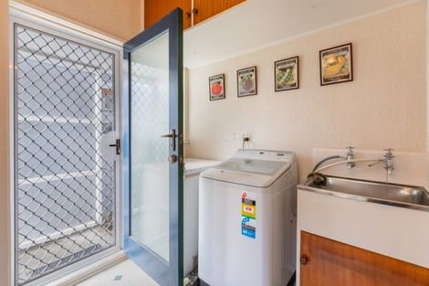 Photo of property in 71 Faraday Street, Hospital Hill, Napier, 4110