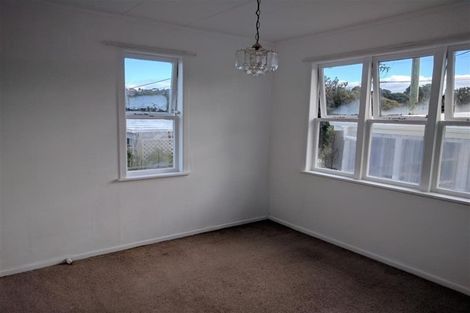 Photo of property in 1/28 Neal Avenue, Glenfield, Auckland, 0629