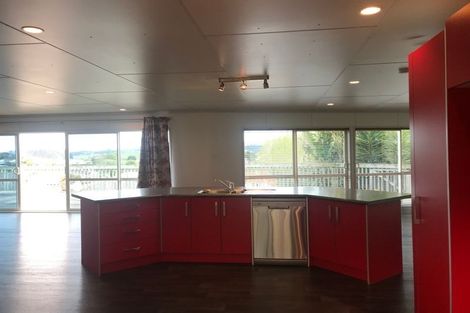 Photo of property in 7 Trillick Place, Tuakau, 2121