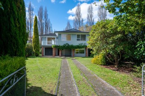 Photo of property in 25 Kinloch Road, Kinloch, Taupo, 3377