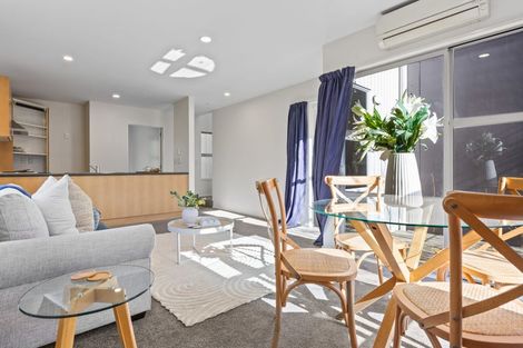 Photo of property in 1/3 Grove Road, Addington, Christchurch, 8024