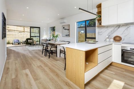 Photo of property in 32c Ludlow Terrace, Totara Vale, Auckland, 0627