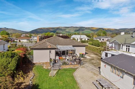 Photo of property in 16 Coronation Street, Waimate, 7924