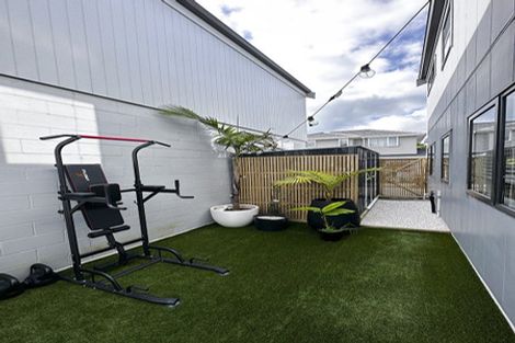 Photo of property in 94e Bay Street, Red Beach, 0932