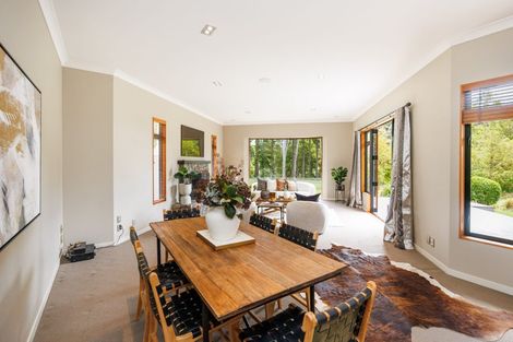 Photo of property in 7 Titirangi Drive, Fitzherbert, Palmerston North, 4471