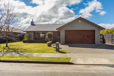 Photo of property in 44 Roberts Line, Kelvin Grove, Palmerston North, 4414