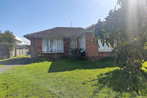 Photo of property in 23 Toru Street, Te Atatu Peninsula, Auckland, 0610