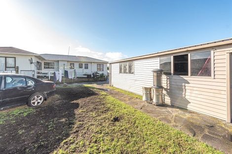 Photo of property in 15 Polson Street, Castlecliff, Whanganui, 4501