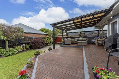 Photo of property in 6 Bentley Street, Russley, Christchurch, 8042