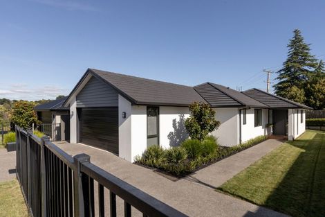 Photo of property in 15 Godwit Lane, Welcome Bay, Tauranga, 3112