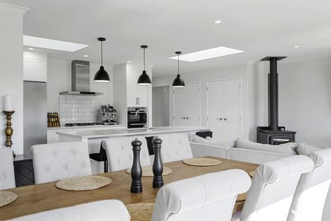 Photo of property in 1 Lemonwood Lane, Kinloch, Taupo, 3377