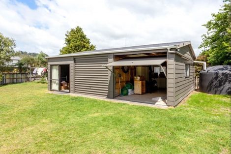 Photo of property in 29 Oyster Drive, Cooks Beach, Whitianga, 3591