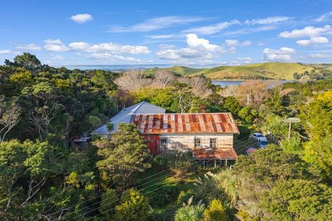 Photo of property in 438 Pahi Road, Pahi, Paparoa, 0571