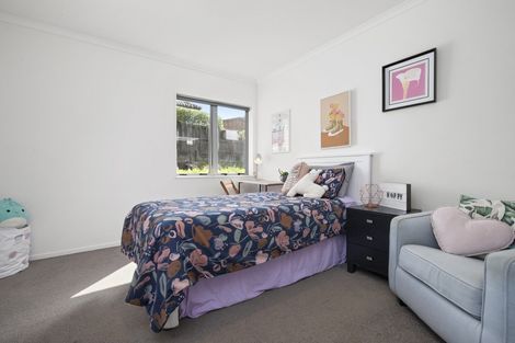 Photo of property in 18 Tokerau Crescent, Pukekohe, 2120