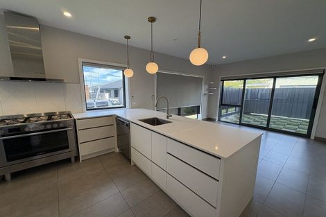 Photo of property in 89 Oak Road, Poraiti, Napier, 4112