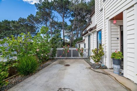 Photo of property in 73a Granville Drive, Massey, Auckland, 0614
