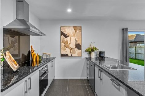 Photo of property in 35 Okawa Avenue, Papakura, 2110