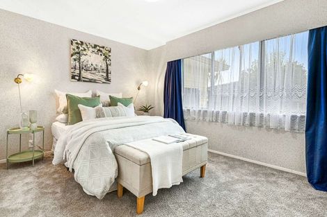 Photo of property in 10 Gemini Place, Kawaha Point, Rotorua, 3010