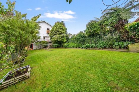 Photo of property in 42 Allington Road, Karori, Wellington, 6012