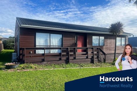 Photo of property in 12 Posa Avenue, Henderson, Auckland, 0612