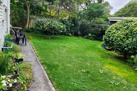 Photo of property in 20 Maire Street, Eastbourne, Lower Hutt, 5013