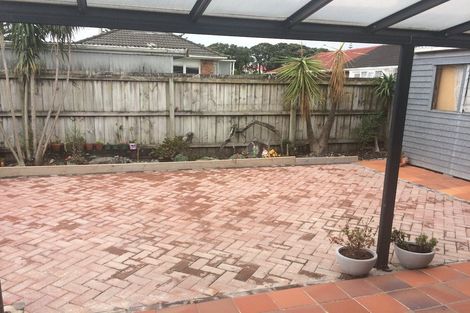 Photo of property in 2/43 Dale Crescent, Pakuranga, Auckland, 2010