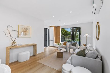 Photo of property in 12e Gordon Avenue, Milford, Auckland, 0620