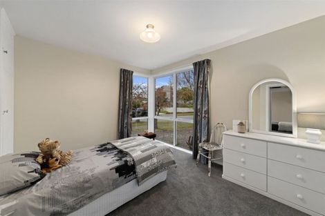 Photo of property in 32 Stackhouse Avenue, Bishopdale, Christchurch, 8053