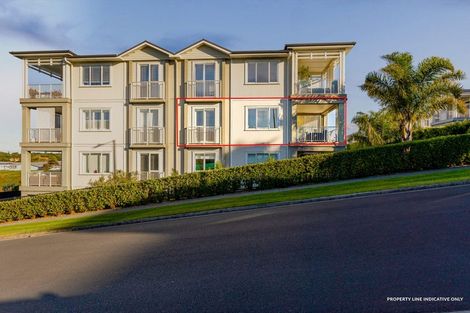 Photo of property in 30 Rewa Rewa Lane, Orewa, 0931