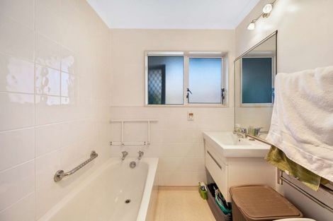 Photo of property in 477 Marine Parade, Napier South, Napier, 4110