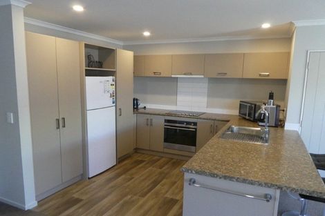 Photo of property in 7 Latimer Way, Petone, Lower Hutt, 5012