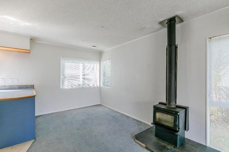 Photo of property in 28 Drome View Place, Beach Haven, Auckland, 0626