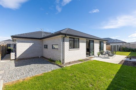 Photo of property in 21 Blue Jacket Drive, Halswell, Christchurch, 8025