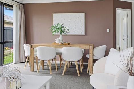 Photo of property in 8 Blossom Grove, Papamoa Beach, Papamoa, 3118