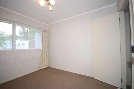 Photo of property in 1/17 Ballater Place, Highland Park, Auckland, 2010