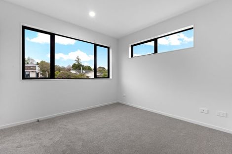 Photo of property in 8/1 Kahikatea Place, Ranui, Auckland, 0612