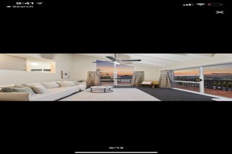 Photo of property in 2/9 Lynngate Place, Hillcrest, Auckland, 0627