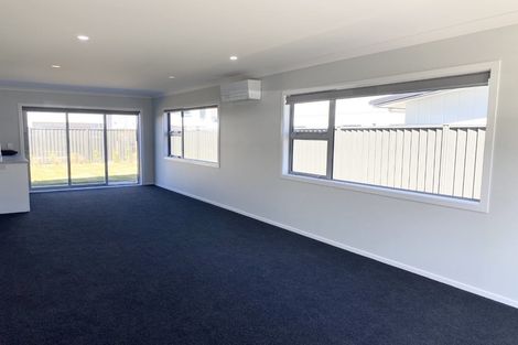 Photo of property in 11 Torea Place, Kenepuru, Porirua, 5022
